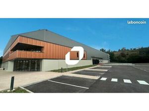 Local d'activité 4 564 m²