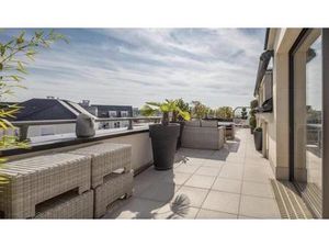 PROCHE GARE : MAGNIFIQUE 5 PIECES EN ETAGE AVEC TERRASSE