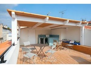 Appartement duplex avec toit terrasse proche mer et marché