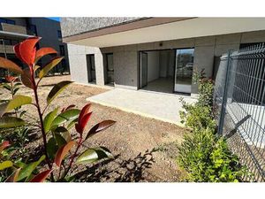 Location appartement  60.9 m² T-3 à Garons  850 €