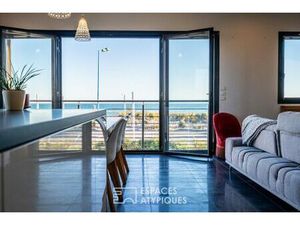 Villa contemporaine en première ligne  sublime vue mer