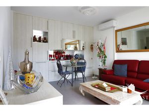 Appartement récent proche du centre