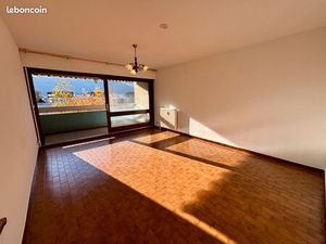 Appartement 2 pièces dernier étage 56m2