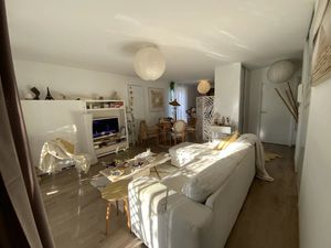 ROYAN - BEL APPARTEMENT TYPE 4 PRES DU CENTRE