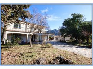 Belle villa 4 faces sur 1464m2 de terrain à vendre 7 pièces ARLES SUR TECH (66)