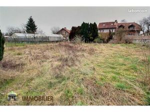 À Vendre : Terrain à bâtir de 360 m² à Pers Jussy (74930)