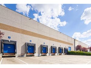 Location 1 cellule logistique sur NEUVILLE EN FERRAIN