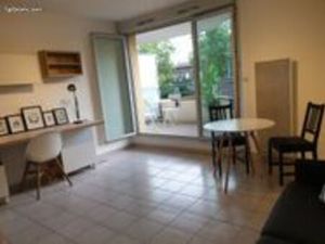 Studio meublé à louer libre le 18 Décembre