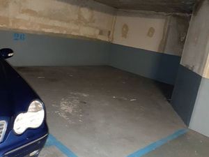 A louer - grand parking sécurisé