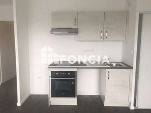 Location Appartement 2 pièces à Séné (56860) : à louer 2 pièces / 46m² Séné