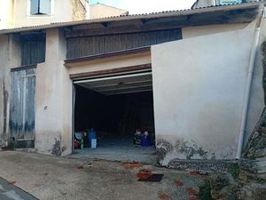 Vente commerce 2 pièces 75 m² La Tour-d'Aigues (84240)