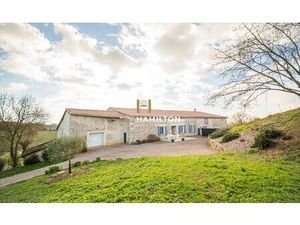 Vente maison 9 pièces 269 m² Sainte-Croix (81150)