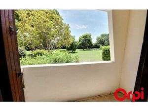 Location appartement  m² T-1 à Marseille 12  500 €