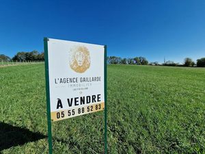 Vente terrain 3002 m² à Chavagnac (24120)  41 000 €