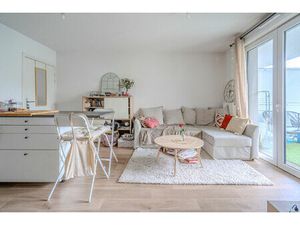 Cenon - Appartement 2 pièces de 43 m² avec terrasse et place de parking