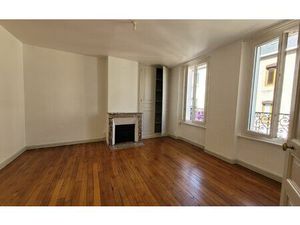 Location appartement  61.28 m² T-3 à La Souterraine  484 €