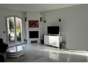 Jolie maison familiale offrant 4 chambres