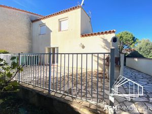VILLA 3 FACES SUR PARCELLE DE 400 m2 AVEC PISCINE