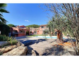 Maison Cuers 4 pièce(s) 120 m2