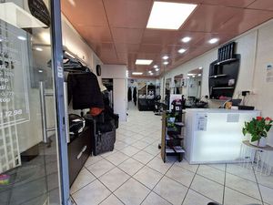 A vendre fonds de commerce + murs à Gap