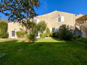 Maison à Salles D'Angles 140 m2