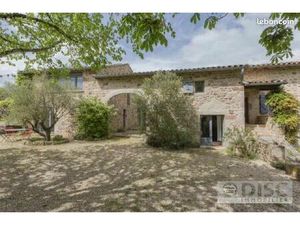 Ensemble 3 maisons + piscine sur 1 5ha terrain