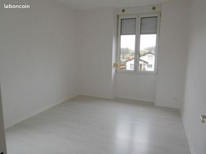 MEROUX ; F3 emplacement calme