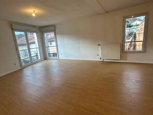 ? APPARTEMENT ENTIÈREMENT RÉNOVÉ – 71 m² – RARE À VERNAISON