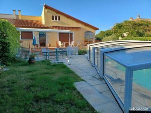 Fabrégues Villa T4 avec piscine et combles aménagés