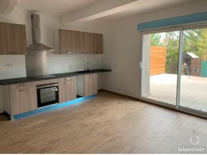 BRENS T2 à louer terrasse et jardinet 550 euros