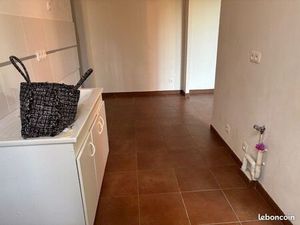 Appartement 2 pièces 65 m²