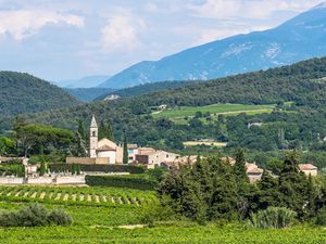 Vente terrain 620 m² à Roaix (84110)  105 000 €