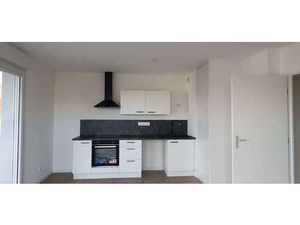 Location Appartement 3 pièces à Trélazé (49800) : à louer 3 pièces / 64m² Trélazé