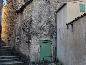 Vente locaux professionnels 70 m² à Beaumont-de-Pertuis (84120)  18 000 €