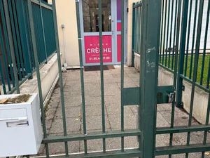 Vente locaux professionnels à Creteil (94000)  2 500 €