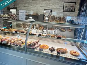 Vente locaux professionnels 200 m² à Maisons-Laffitte (78600)  162 000 €