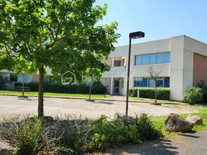 Vente locaux professionnels 12 pièces 233 m² à Estillac (47310)  271 000 €