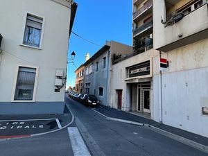 Vente locaux professionnels 300 m² à La Seyne-sur-Mer (83500)  320 000 €