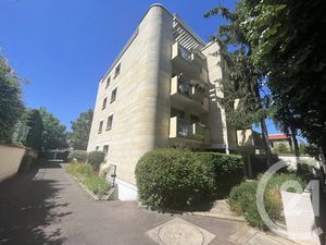 Vente locaux professionnels à Saint-maur-des-fosses (94100)  65 300 €