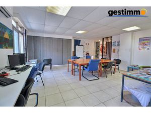 Appartement / bureau T4