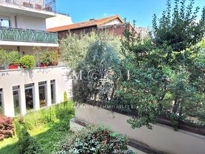 GRAND STUDIO AVEC COIN NUIT - DPE C - IMMEUBLE RÉCENT