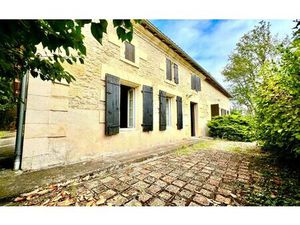 Maison Montpeyroux 199 m² T-6 à vendre  249 000 €