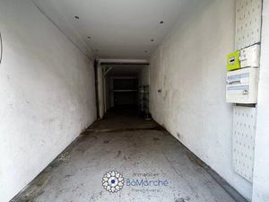 LOCAL COMMERCIAL BOX