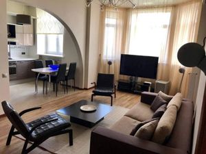 Location meublée appartement 2 pièces 36 m² à Lyon 6ème (69006)  560 €