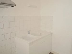 Location appartement 3 pièces 72 m² à Vergt (24380)  580 €