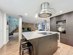 Appartement 4 pièce(s)  3 chambres  100 m2 + garage - entièrement rénové avec charme sur l