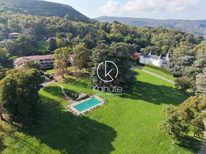 Appartement Collonges Au Mont D'Or 4 pièce(s) 133m2  2 places de stationnement  copropriét