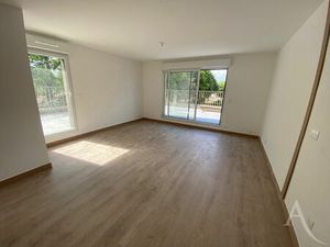 Vente appartement 2 pièces  52.00m²  Montaigu