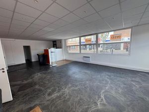 Bureaux Marly 8 pièce(s) 163.90 m2