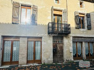 4 charmants logements Excellente opportunité d'investissem